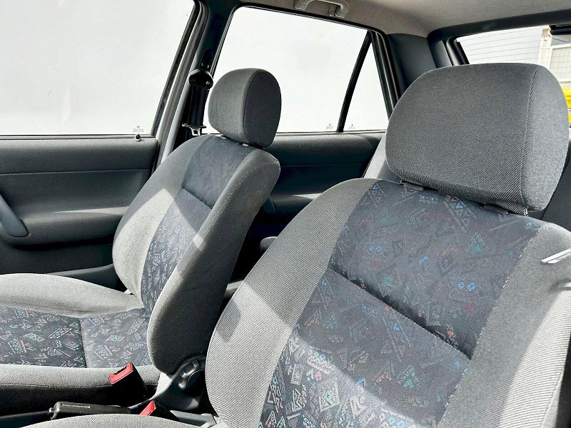 Škoda Felicia (1997) 1.3 MPi 50kW LXI - fotka 16 z 23