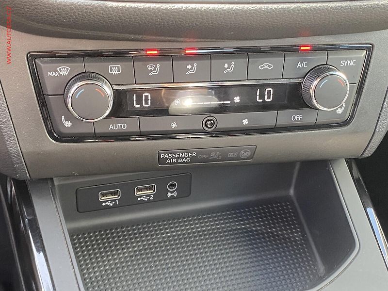 Seat Arona (2018) 1.5 TSi, FR, +ALU, LED - fotka 14 z 18