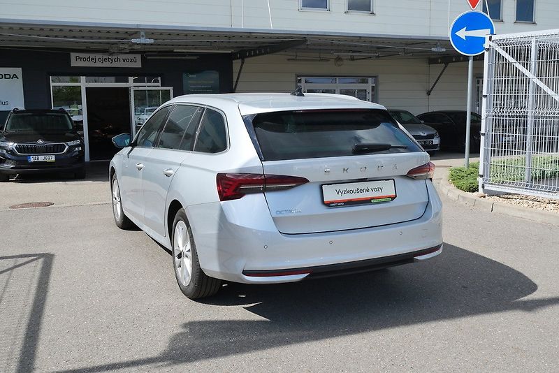 Škoda Octavia - fotka 4 z 6