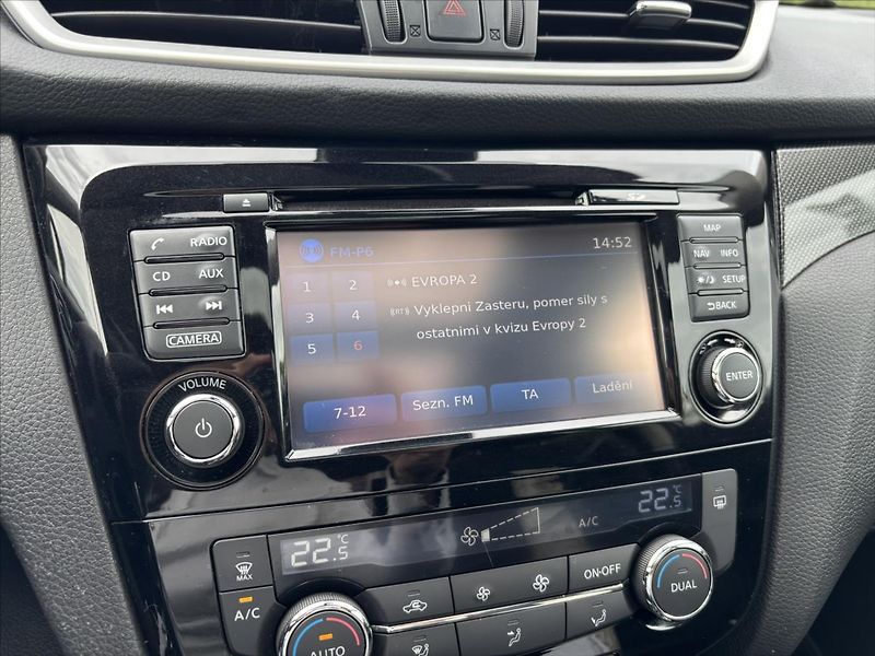 Nissan X-Trail 1,6 D PLNÝ SERVIS 360° PANORAM - fotka 20 z 44