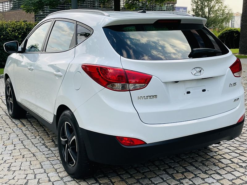 Hyundai ix35 2.0i 4x4 1MAJIITEL KAMER TAŽNÉ - fotka 17 z 46