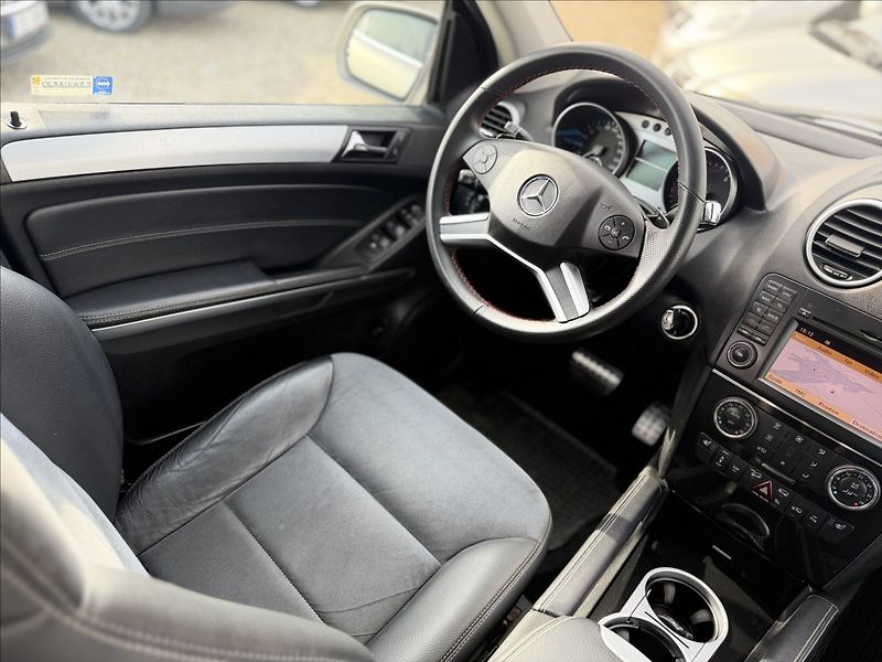 Mercedes-Benz Třídy M 3,0 320CDI 4-MATIC A/T DPH - fotka 23 z 30