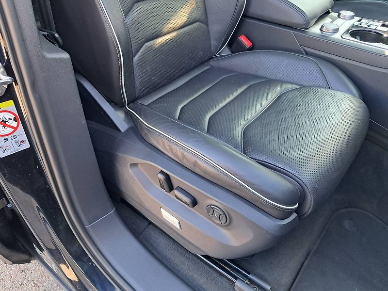 Volkswagen Touareg (2021) ELEGANCE V6 3.0 TDI / 210 kW 4 - fotka 25 z 35