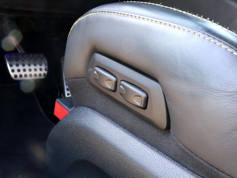 Mercedes-Benz Třídy C 63 S 4,0 AMG 375kW DPH Záruka - fotka 16 z 51