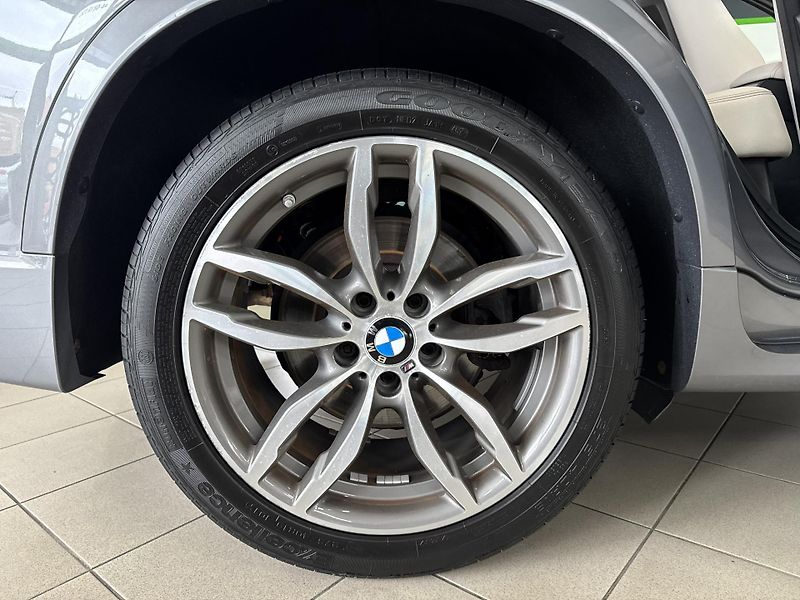BMW X3 - fotka 20 z 25