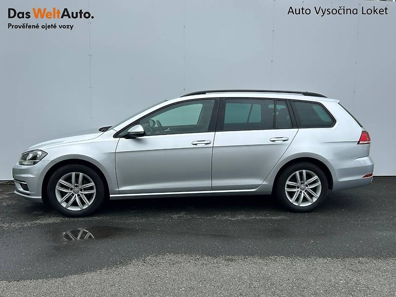 Volkswagen Golf (2020) 1.6 TDI 85 kW MANUÁL - fotka 3 z 35