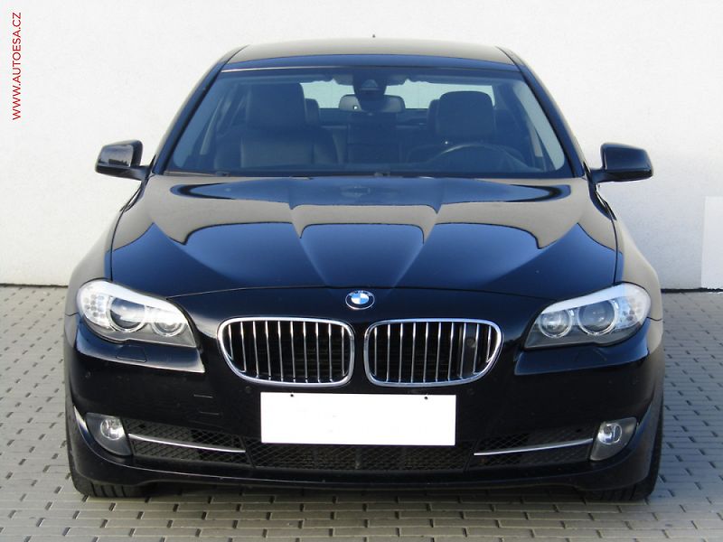 BMW Řada 5 (2012) 3.0D xD, ČR, AT, STK9/28 - fotka 2 z 3