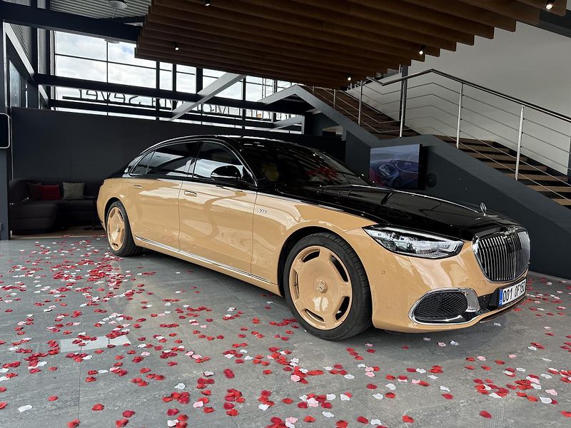 Mercedes-Benz Třídy S Maybach S 680 4M VIRGIL ABLOH - fotka 2 z 28