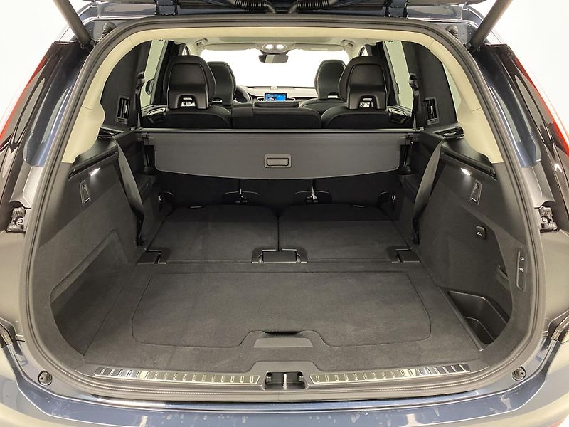 Volvo XC90 (2026) B5 AWD AUT BRIGHT ULTRA 7míst - fotka 5 z 74