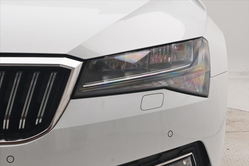 Škoda Superb 2,0 TDI 110kW Style DSG Záruka - fotka 28 z 30