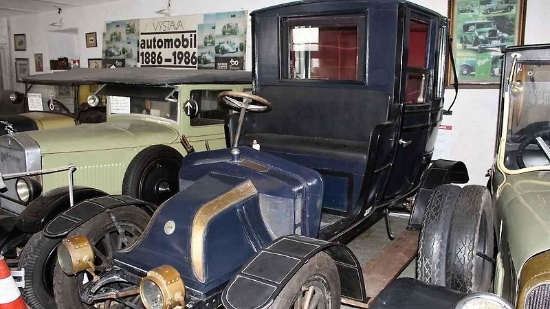 Její automobily si kupovaly i ty nejvýznamnější osobnosti. Tuto Pragu Golden například vlastnil prezident Beneš