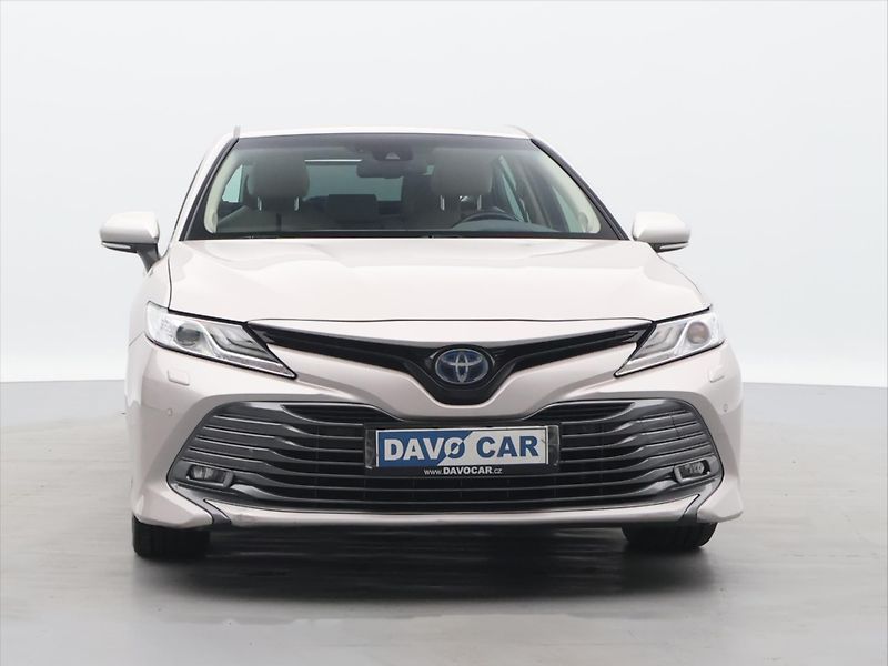 Toyota Camry 2.5 Hybrid 131kW Executive CZ - fotka 2 z 23