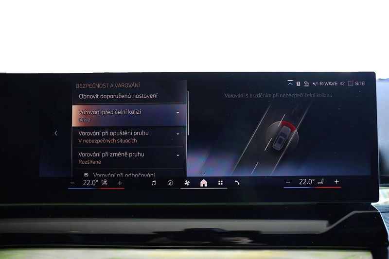 BMW Řada 5 540d xDrive Touring - fotka 16 z 32
