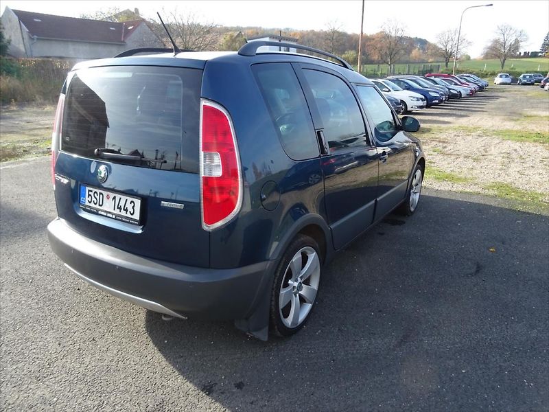 Škoda Roomster 1,6 TDI - fotka 7 z 36