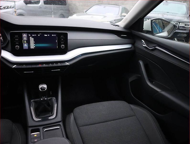 Škoda Octavia (2021) 2.0 TDI, Serv.kniha, Tempomat - fotka 8 z 21