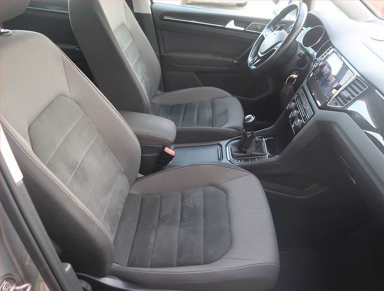 Volkswagen Golf Sportsvan (2018) 1.5 TSI, Kůže, Tempomat - fotka 9 z 14