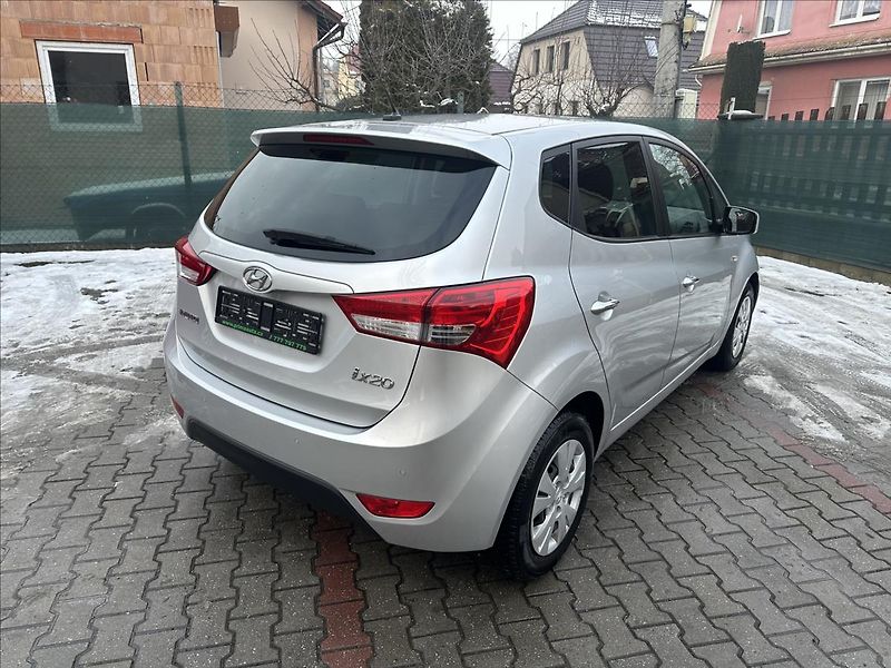 Hyundai ix20 1,6 AUTOMAT 1.majitel - fotka 3 z 23