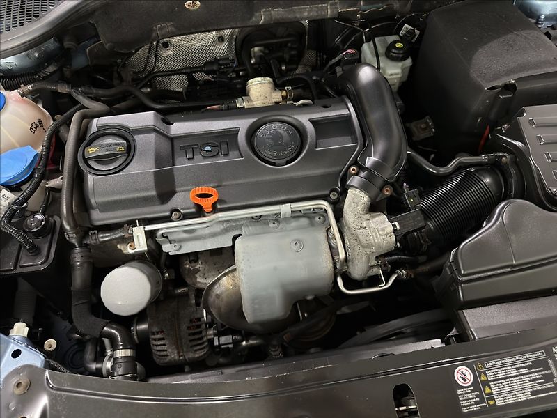 Škoda Octavia 1,4   TSI STYLE XENON SERVIS - fotka 32 z 35