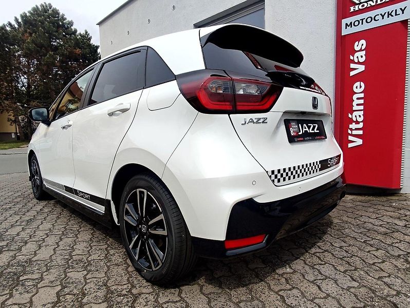Honda Jazz (2026) SPORT + 1.5eHEV 122k AKCE !!! - fotka 33 z 35