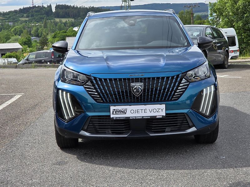 Peugeot 2008 (2025) 1.2 PT 100 ALLURE MAN6 - fotka 8 z 27