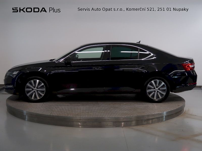 Škoda Superb (2022) STYLE 2.0TSI 140KW DSG - fotka 3 z 43