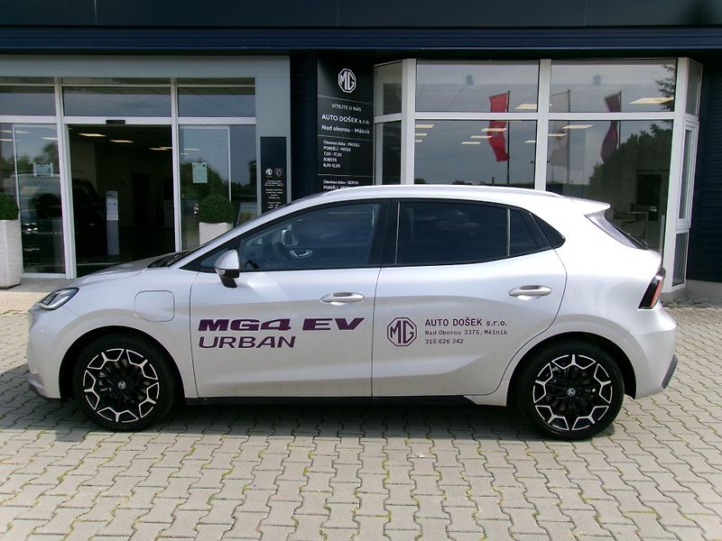 MG MG4 URBAN EV Preimum 54kWh - fotka 13 z 17