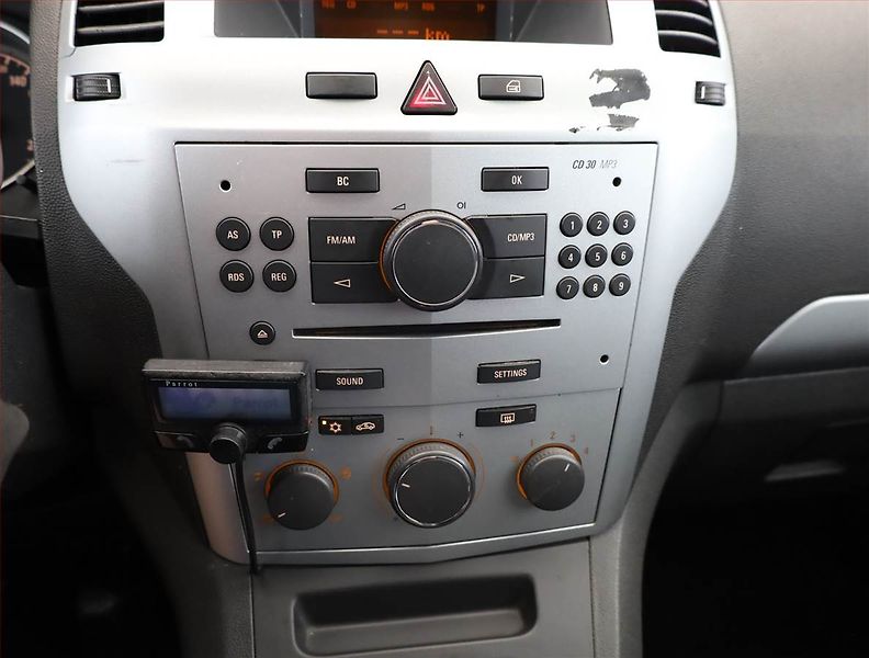Opel Zafira (2009) 1.7 CDTI, 7 míst, Serv.kniha - fotka 10 z 16