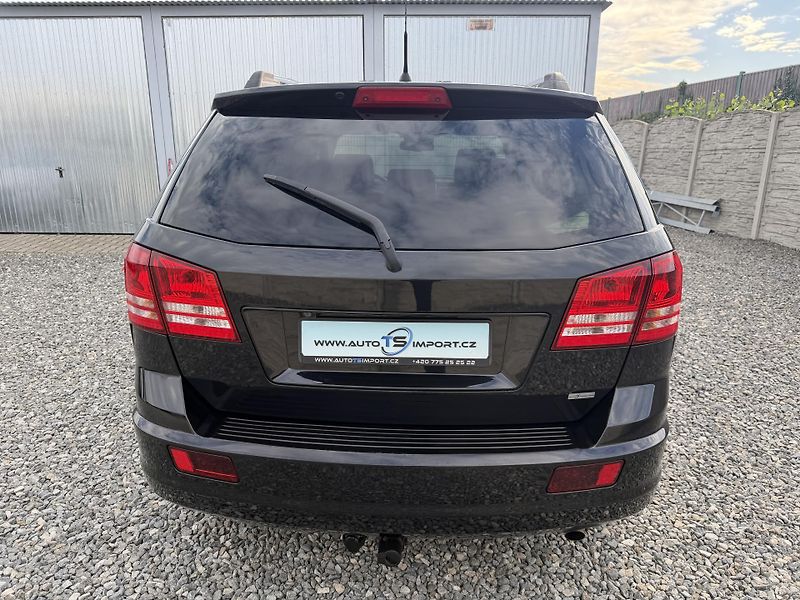 Dodge Journey 2.0CRD KLIMA NAVI KŮŽE AUTOMAT - fotka 11 z 148