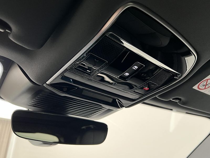 Land Rover Range Rover Sport D300 DYNAMIC SE AWD AUT  - fotka 29 z 53