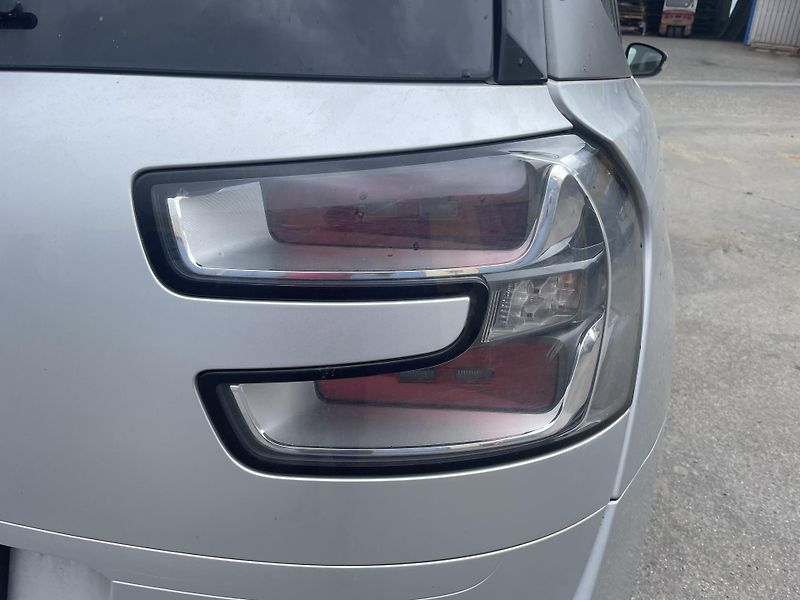 Citroën Grand C4 Picasso (2015) 2.0 HDI 110Kw NÁHRADNÍ DÍLY  - fotka 4 z 7