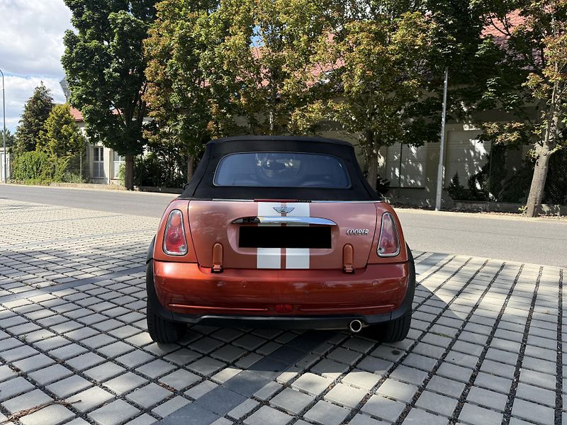 Mini Cooper 1.6i 85kW - fotka 5 z 16