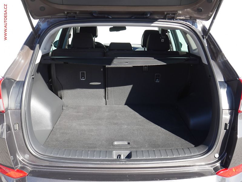 Hyundai Tucson (2016) 2.0CRDi 4x4, 1.maj,ČR, Navi - fotka 7 z 19