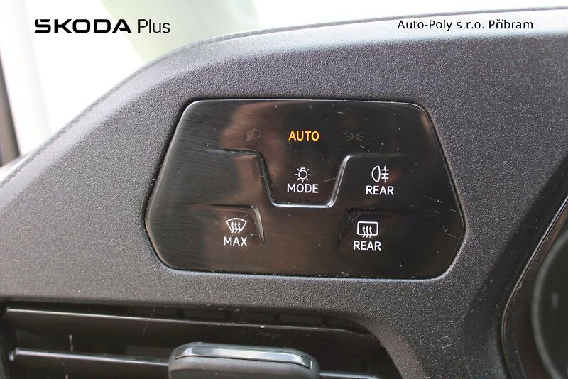 Volkswagen Caddy (2024) Life 2.0TDI / 75kW 6°MP - fotka 11 z 21
