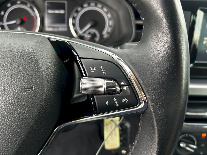 Škoda Kamiq (2021) 1.5 TSI 110kW MP6 Ambition - fotka 10 z 32