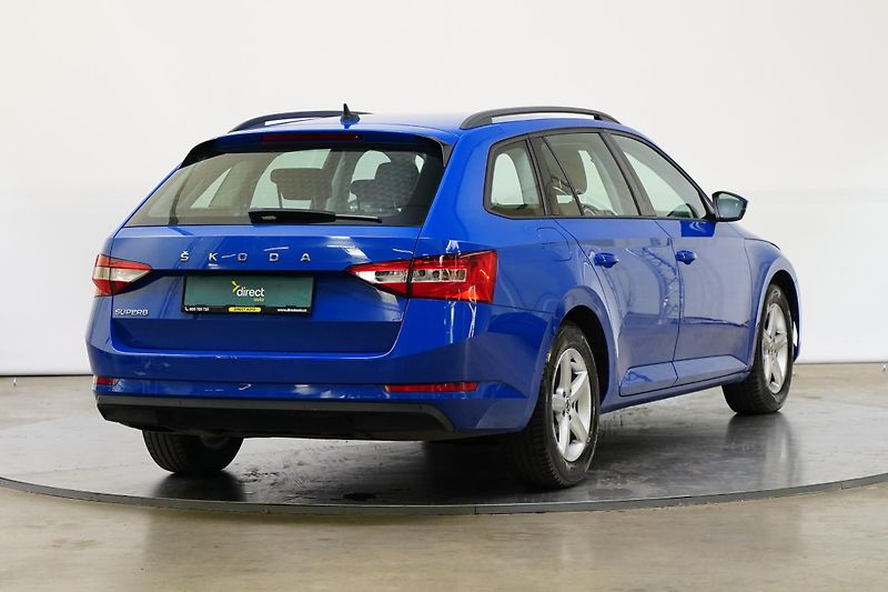 Škoda Superb - fotka 2 z 22