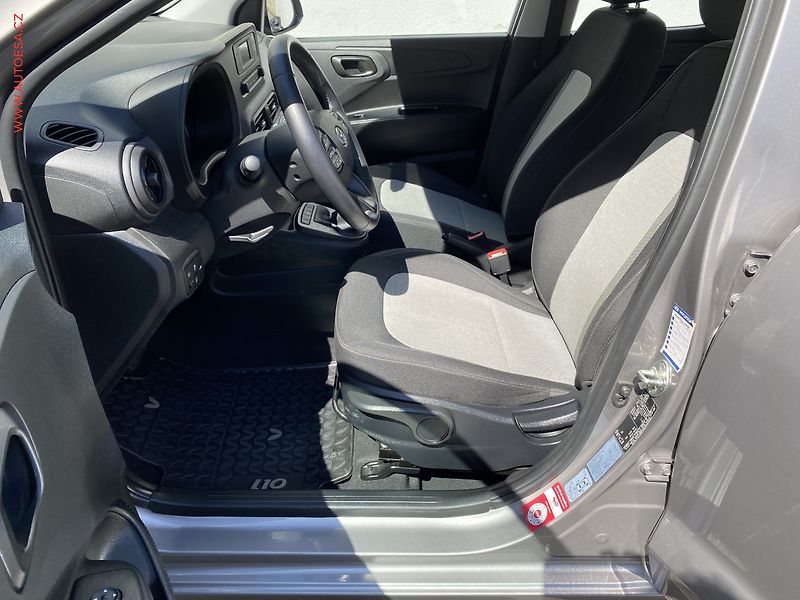 Hyundai i10 (2023) 1.0i, 2.maj,ČR, Comfort, AT - fotka 9 z 18