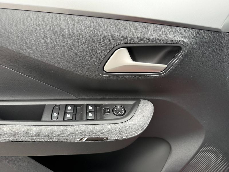 Opel Frontera (2025) GS Electric - fotka 24 z 27