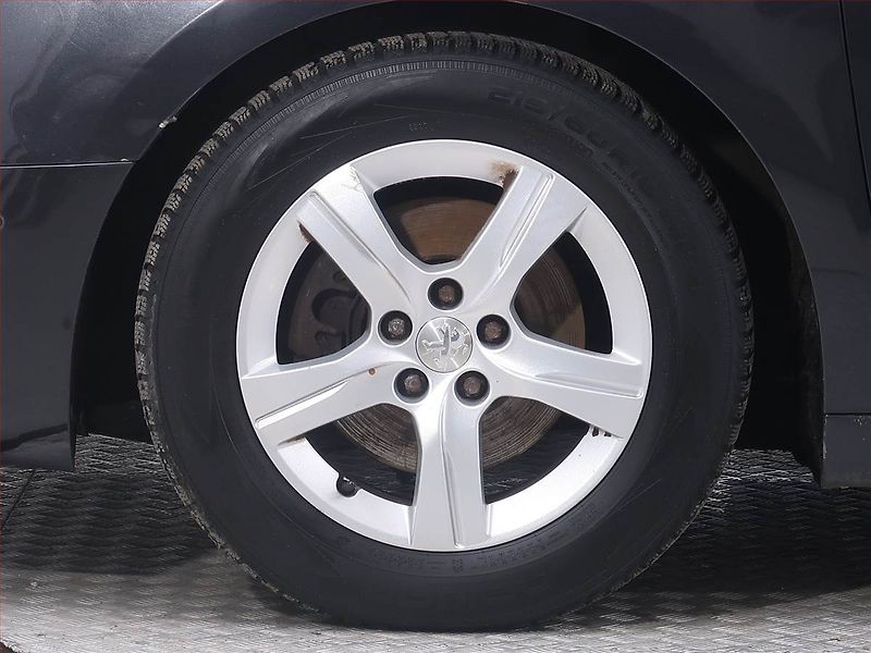 Peugeot 508 (2016) 2.0 BlueHDi, Navi, Tempomat - fotka 15 z 17