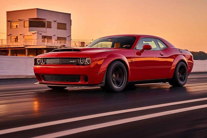 Dodge Challenger SRT Demon.