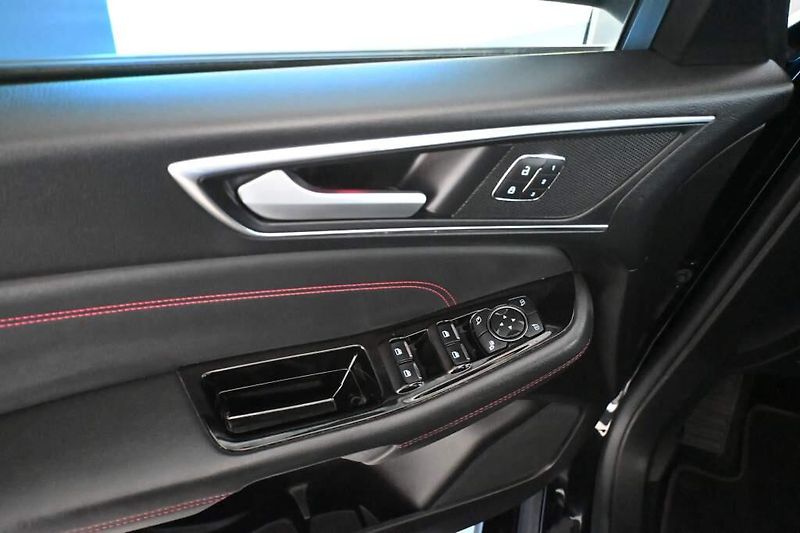 Ford S-MAX (2020) 2.0 ST-LINE LED SONY ACC Tažné - fotka 15 z 43