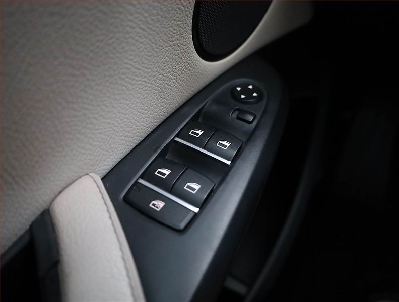 BMW X3 (2012) xDrive20d, 4X4, Automat, Kůže - fotka 16 z 19