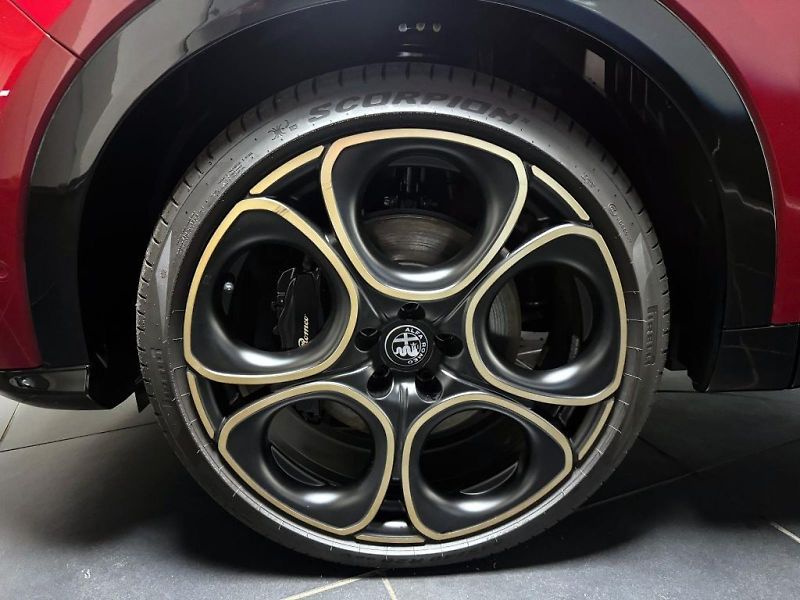 Alfa Romeo Tonale (2026) 1.6 JTDm 130k TCT6 INTENSA *26 - fotka 6 z 22