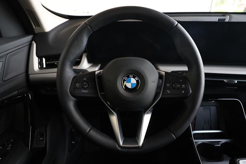 BMW X1 xDrive23d - fotka 10 z 16
