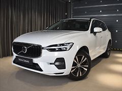 Volvo XC60 2,0 B4 AWD CORE  Bezklíč - fotografie inzerátu