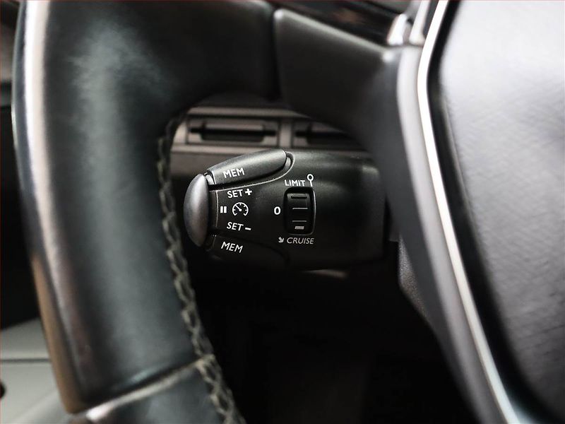 Peugeot 3008 (2017) 1.6 BlueHDi, Automat - fotka 18 z 19