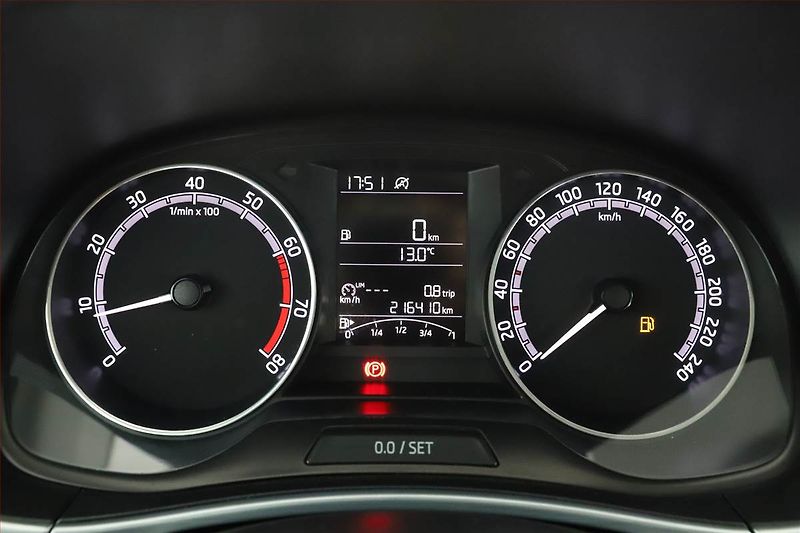 Škoda Fabia (2018) 1.0, ČR,1.maj, Tempomat - fotka 8 z 12
