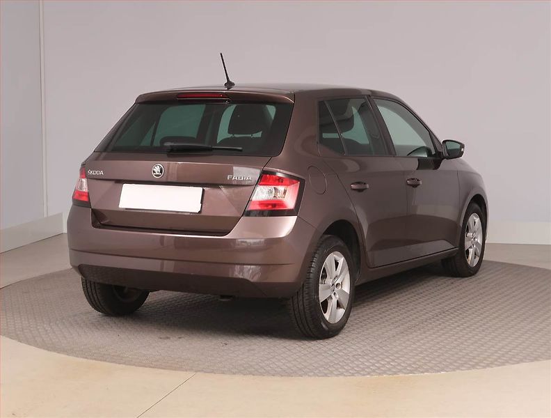 Škoda Fabia (2015) Style 1.2 TSI, Tempomat - fotka 5 z 13
