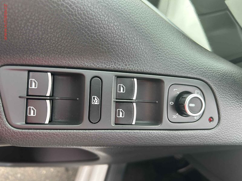 Volkswagen Tiguan (2012) 2.0TDi - fotka 11 z 18