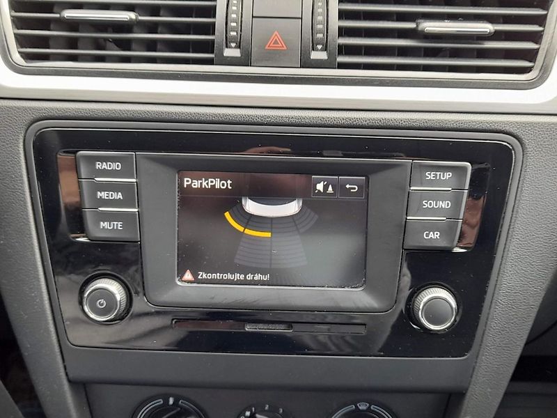 Škoda Rapid AMBITION FRESH 1.2TSi 81KW 6MP - fotka 20 z 20