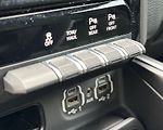 Dodge RAM (2021) 5.7 V8 HEMI LONG STAR 2021 RWD - náhled 28